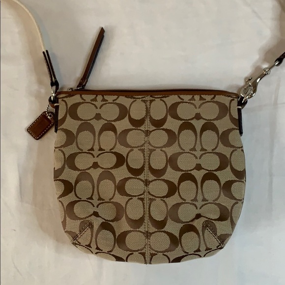 Coach | Crossbody Swingback Bag - Picture 7 of 8